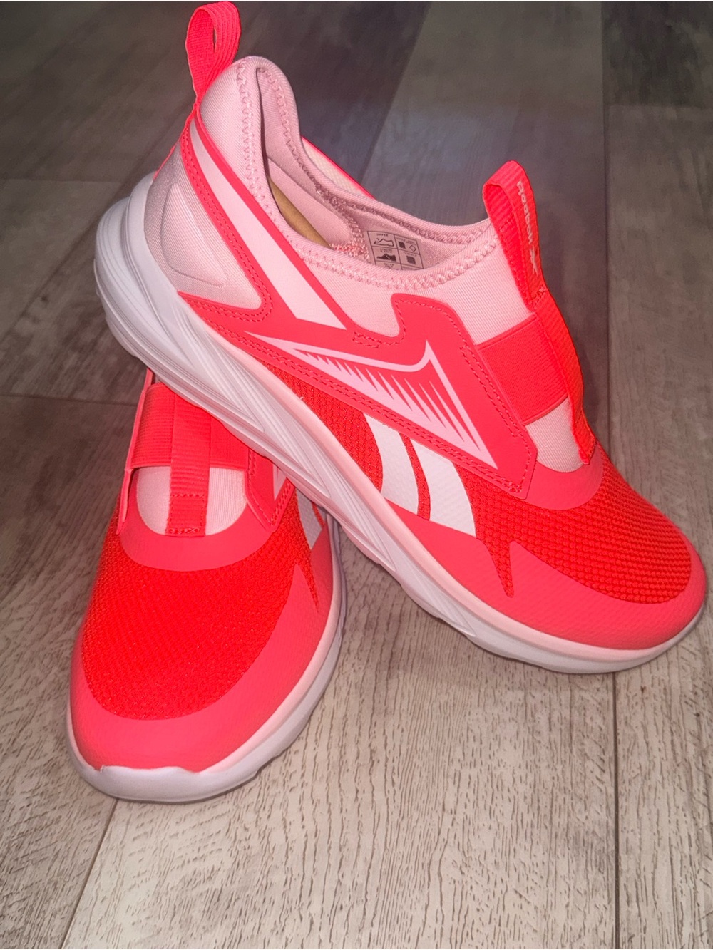 Reebok Lite Spinner Girls Youth 7 Pink White Slip-On Sneakers New in Box
